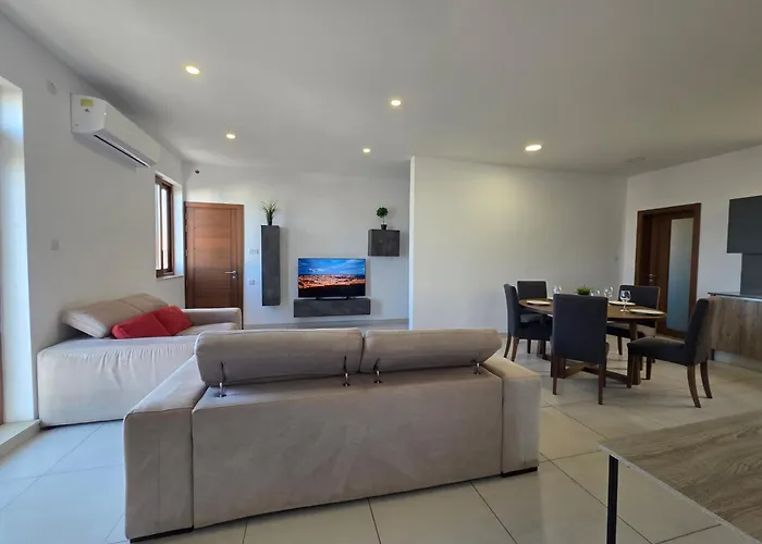 Apartman Valletta Family Waterfront & Gardens *