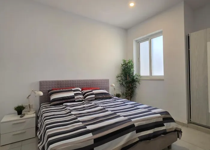 Valletta Family Waterfront & Gardens Apartman *