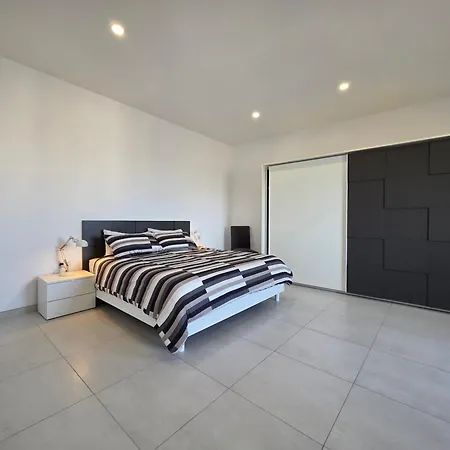 Valletta Family Waterfront & Gardens 일 푸리아나