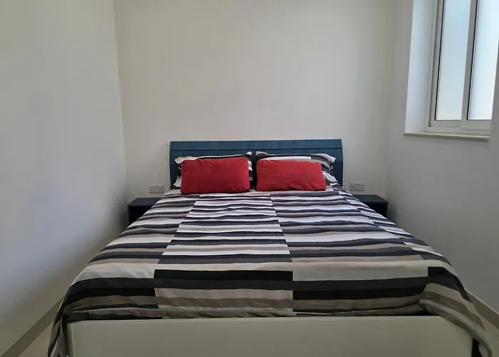 Valletta Family Waterfront & Gardens * 일 푸리아나