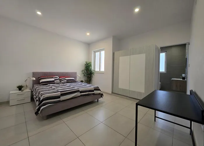 Valletta Family Waterfront & Gardens 일 푸리아나