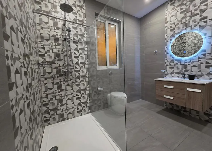 Valletta Family Waterfront & Gardens * 일 푸리아나