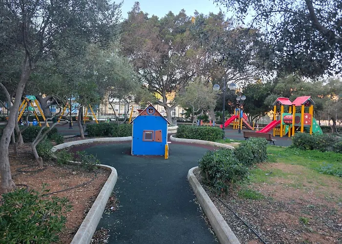 Valletta Family Waterfront & Gardens 아파트 일 푸리아나