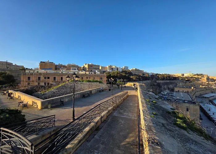 Valletta Family Waterfront & Gardens *